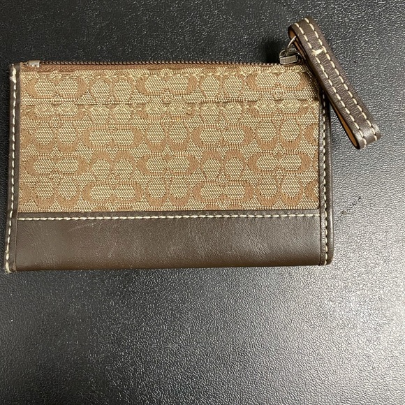 Small Coach purse and wallet - Picture 5 of 8